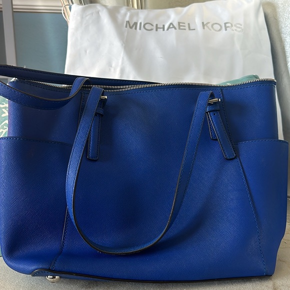 Michael Kors - Picture 2 of 5